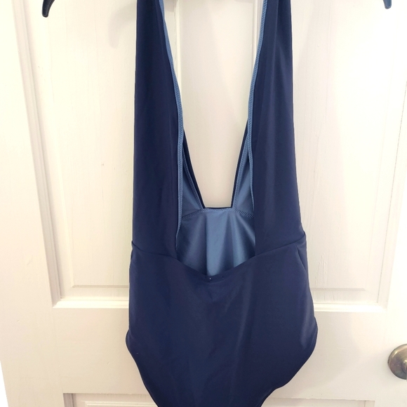 ☆NEW - AERIE, Size Small, One Piece Bathing Suit - Low Cut - Deep V Halter - Picture 5 of 6